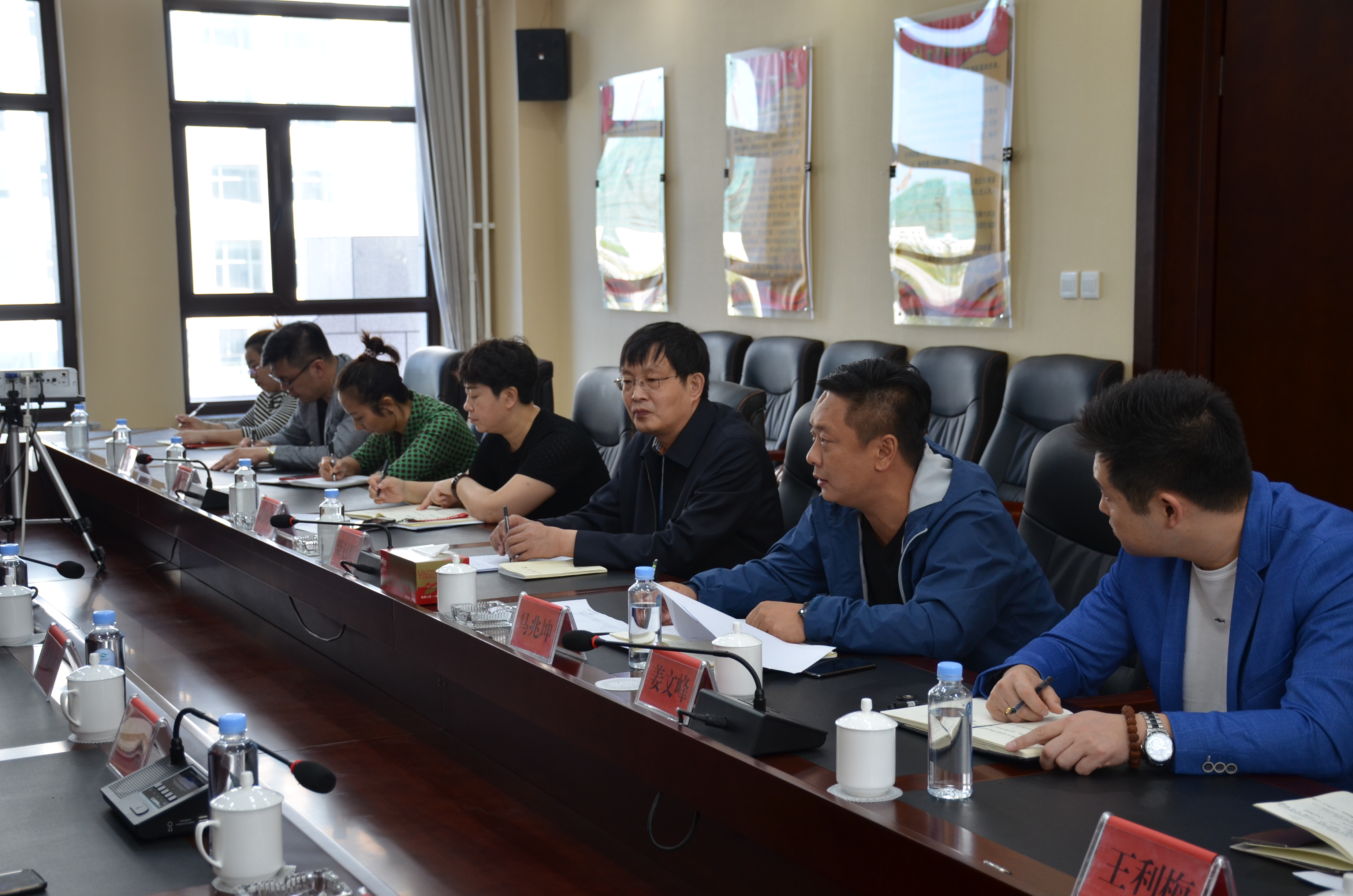 呼伦贝尔市纪委副书记蔡志强一行到城投集团对接工作
